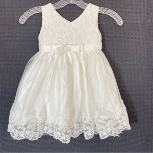 Girls white lace and tulle flower girl pageant dress back zipper size 5 bridal 